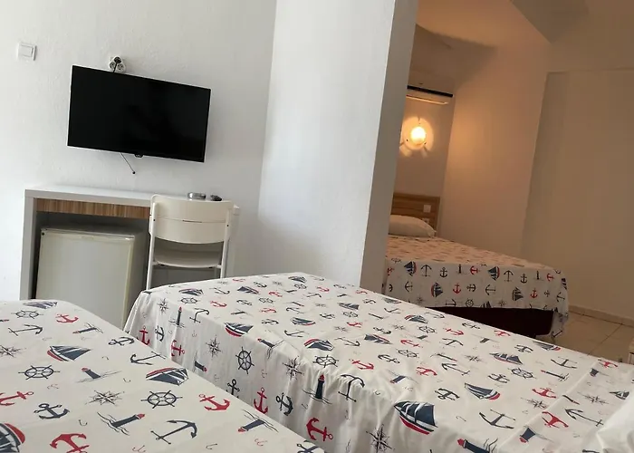 Hotel Status
